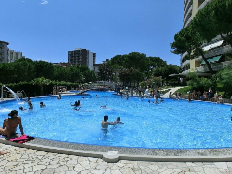 Апартаменты Wonderful Studio With Swimming Pool, Spacious Terrace and sea View by Beahost в Линьяно-Саббьядоро