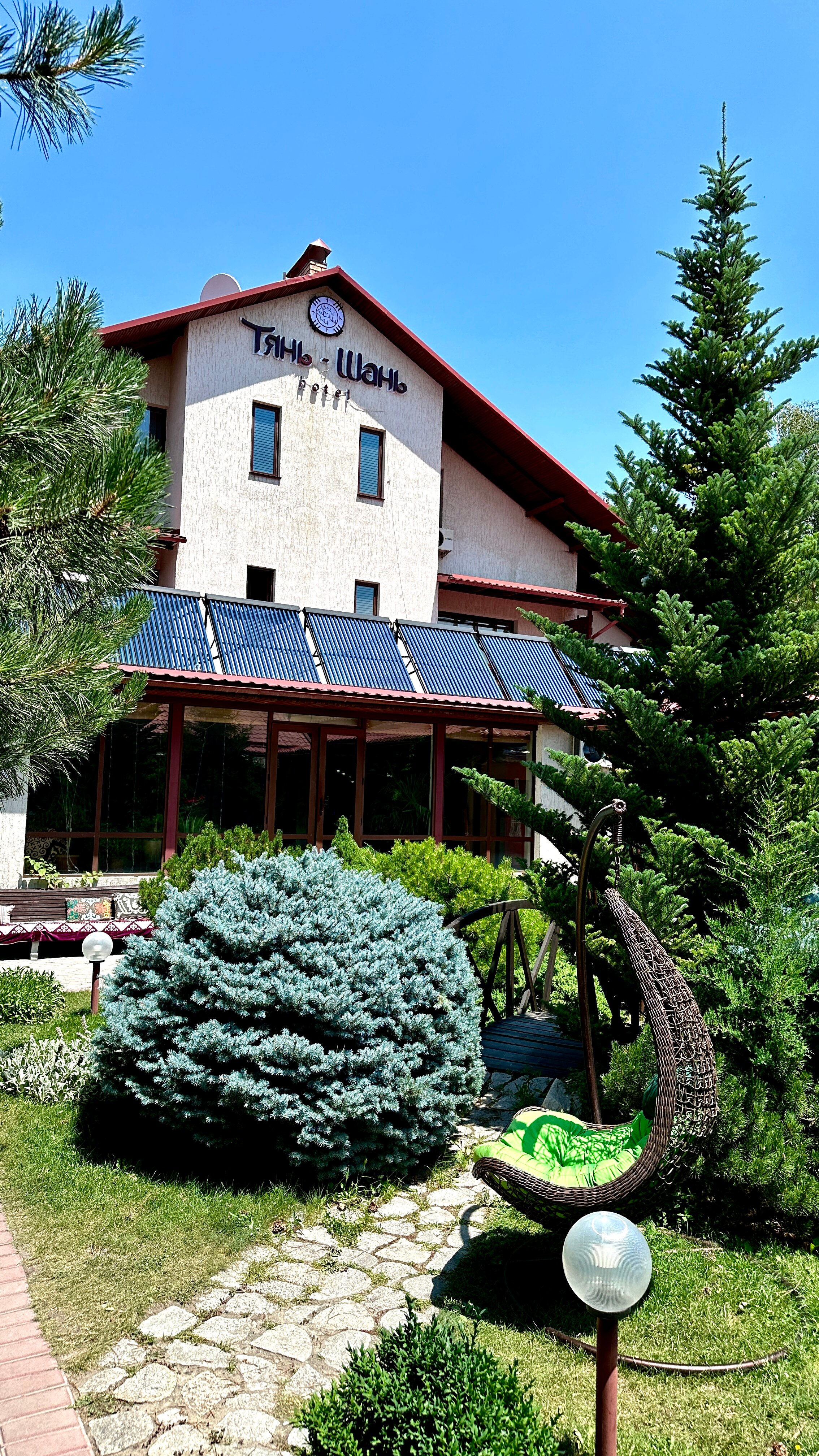 Фото отеля 1