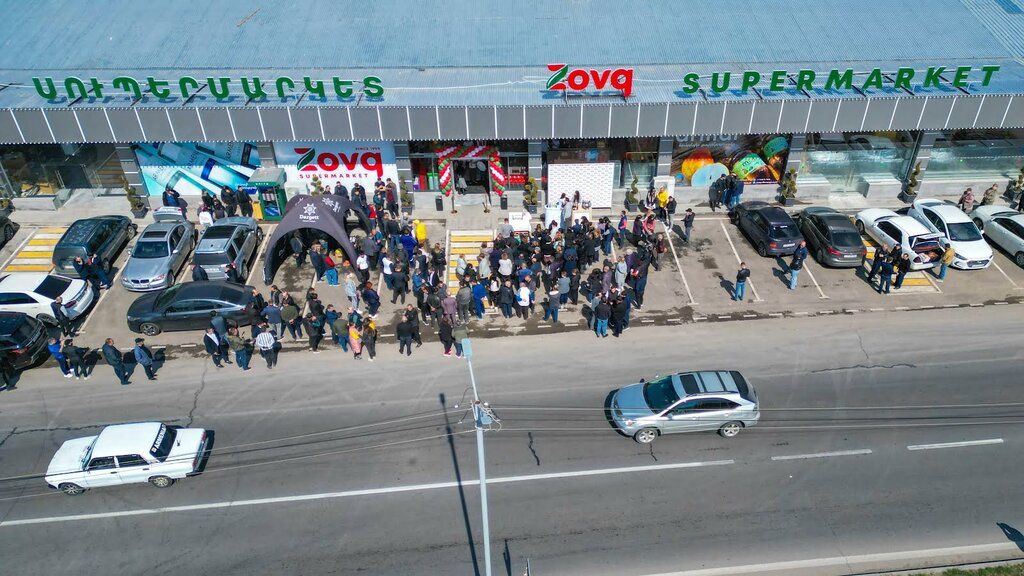 Supermarket Zovq, Vagharshapat, photo