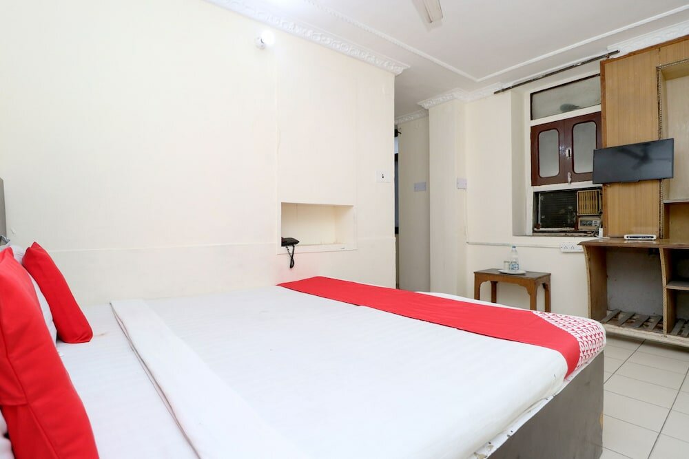 Фото Oyo 30274 Temple City Guest House