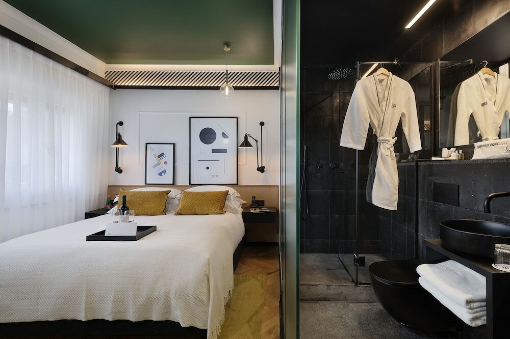 Фото Theodor Brown Rothschild