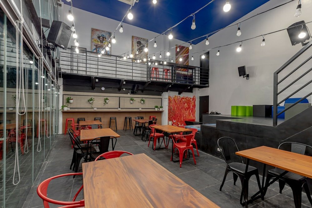 Фото Draper Startup House for Entrepreneurs - Hostel