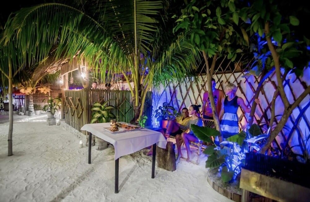 Фото Equator beachinn