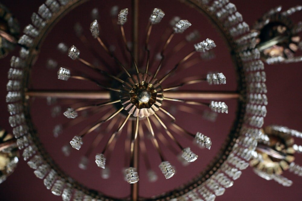 Фото Scene Suites Apartments