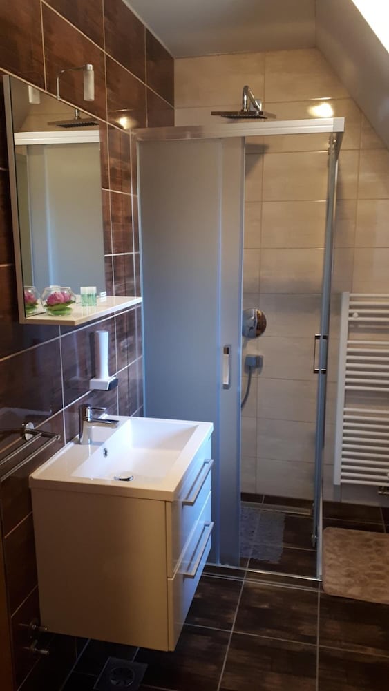 Фото House Flora