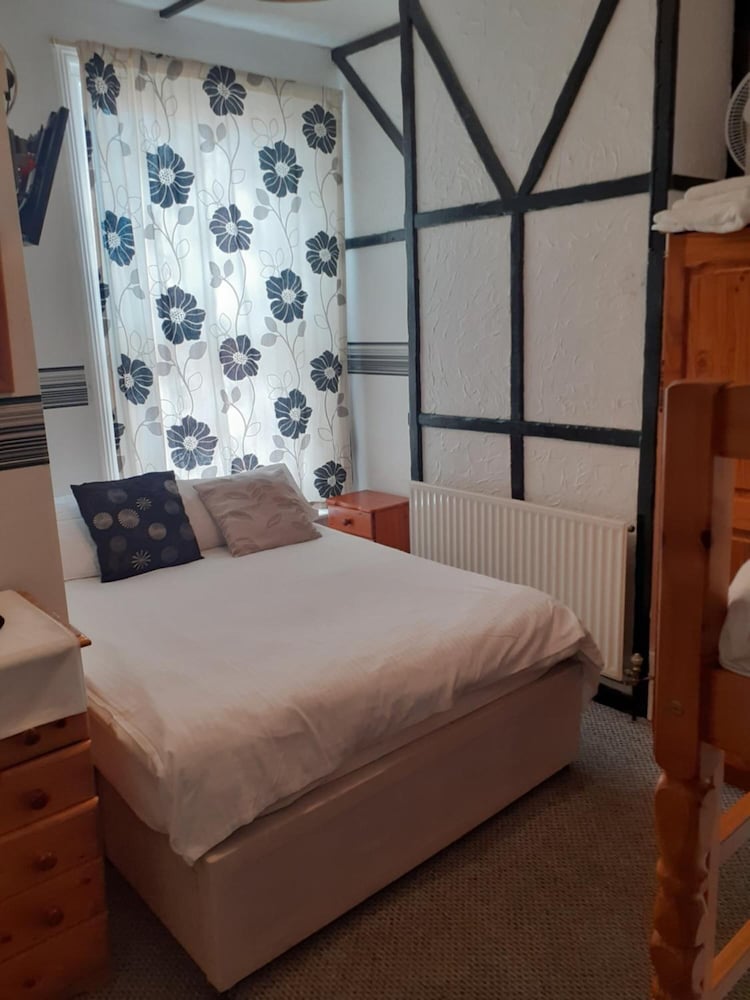 Фото Deneside Guest House