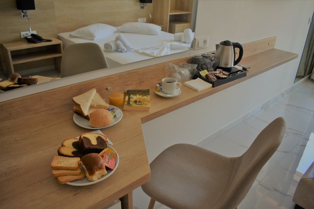 Фото Marvel Deluxe Rooms