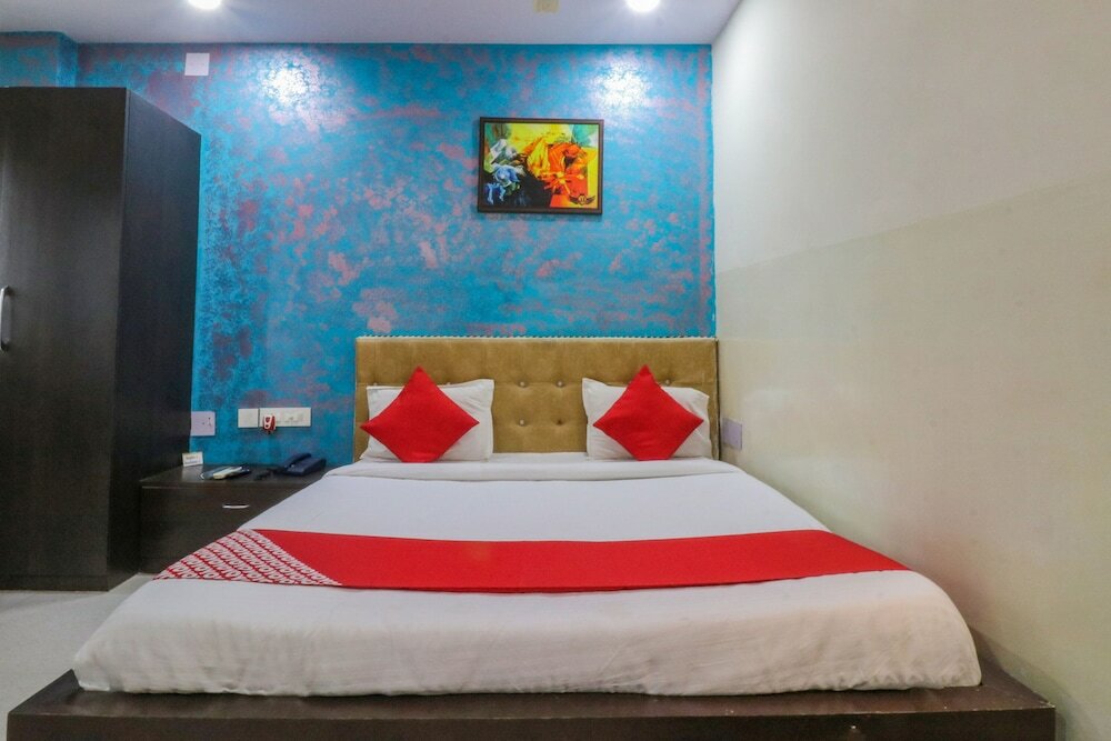 Фото Oyo 47586 J J Residency