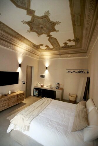 Гостиница Casa Nostra Luxury Suites в Палермо