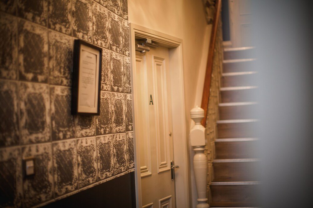 Фото 50 Bootham Crescent