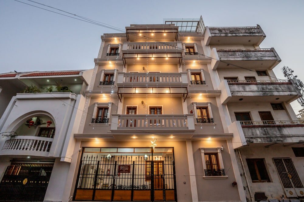 Фото отеля 1