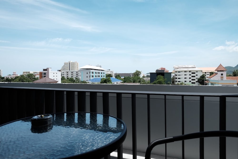 Фото Maleesa Place Hua Hin