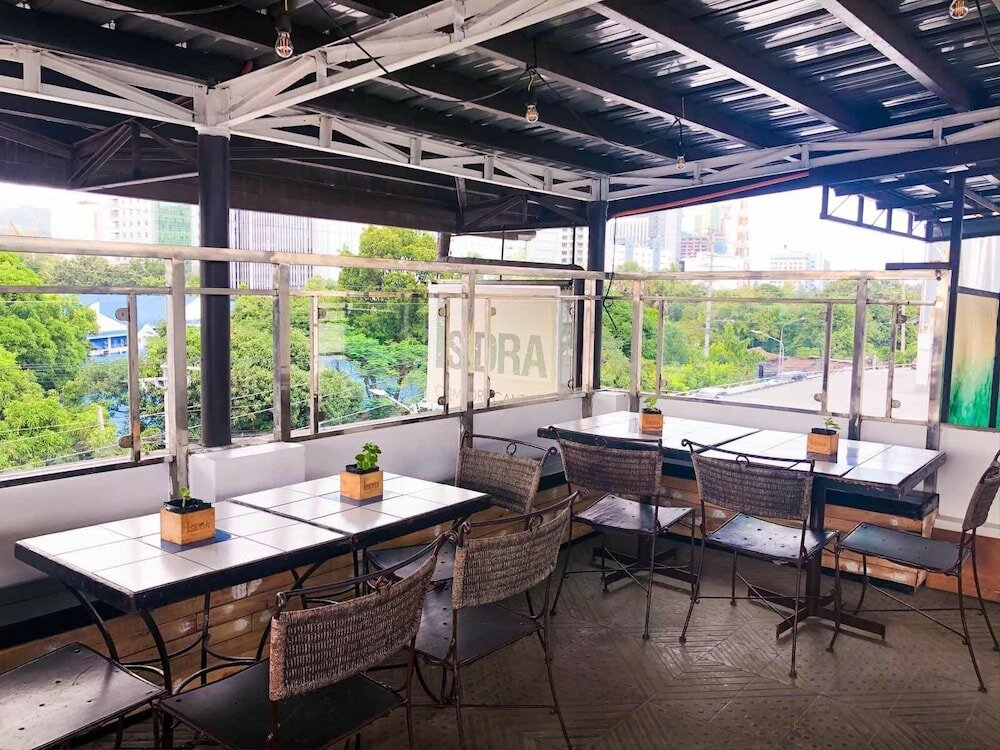 Фото Chiasti Capsule Hostel - Adults Only