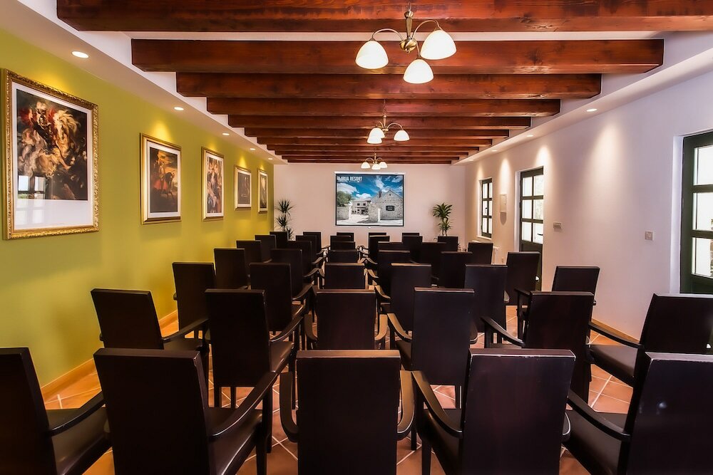 Фото Heritage Hotel Raznjevica Dvori