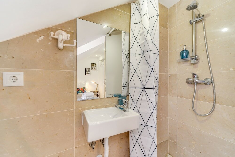 Фото Alcantara 65 Riverside