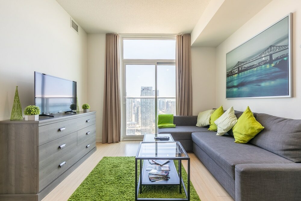 Фото Simply Comfort Stunning Downtown Condos