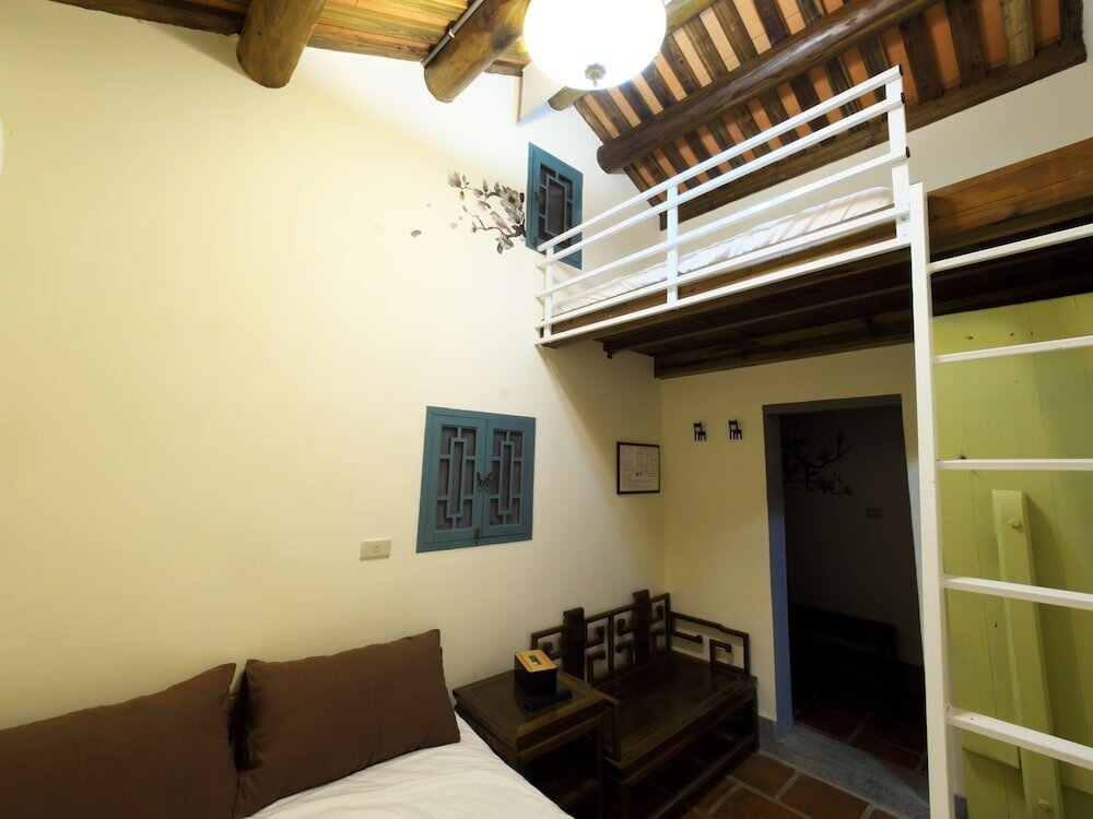 Фото Old Min House II