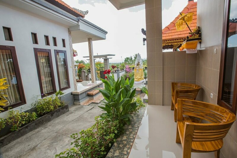 Гостиница Arie Guest House Nusa Penida