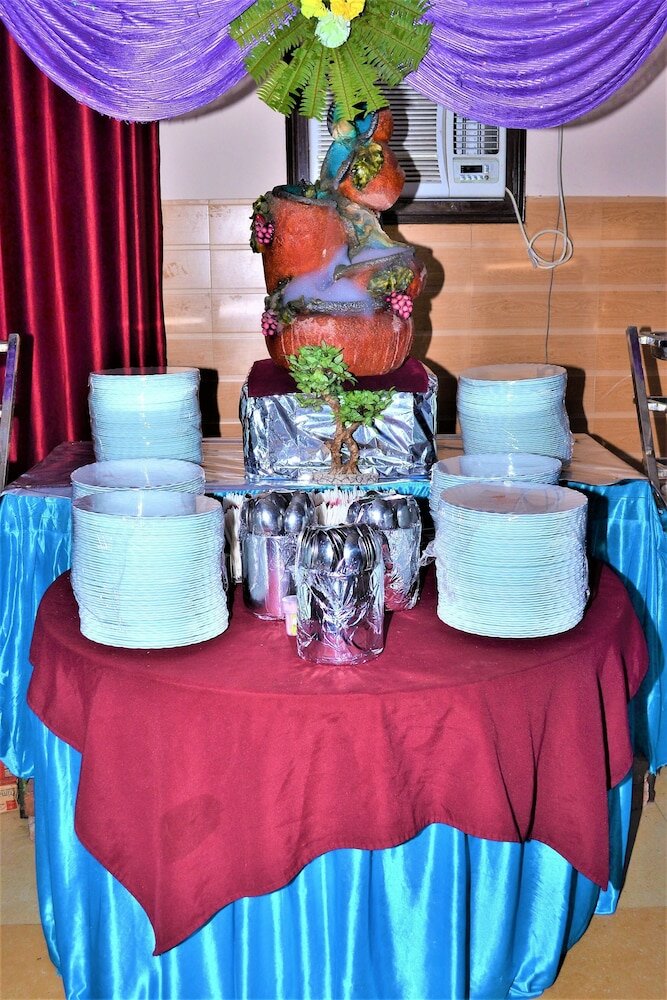 Фото Hotel Pradeep Palace