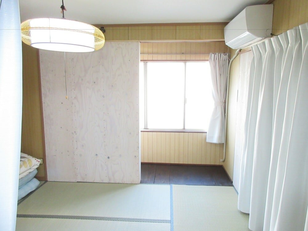 Фото Tsushima Guest House - Hostel