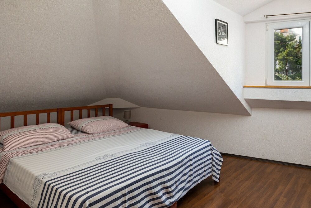 Фото Old Town Sunrise Apartments