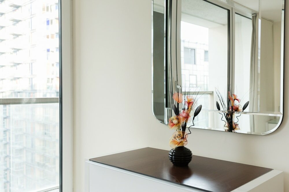 Фото Cobalt Peach Tree