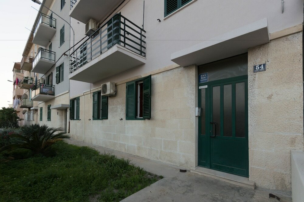 Фото Amazing Apartments near Center & Beaches