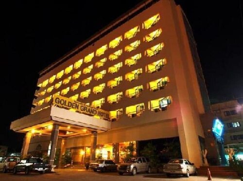 Гостиница Golden Grand Hotel в Пхитсанулоке