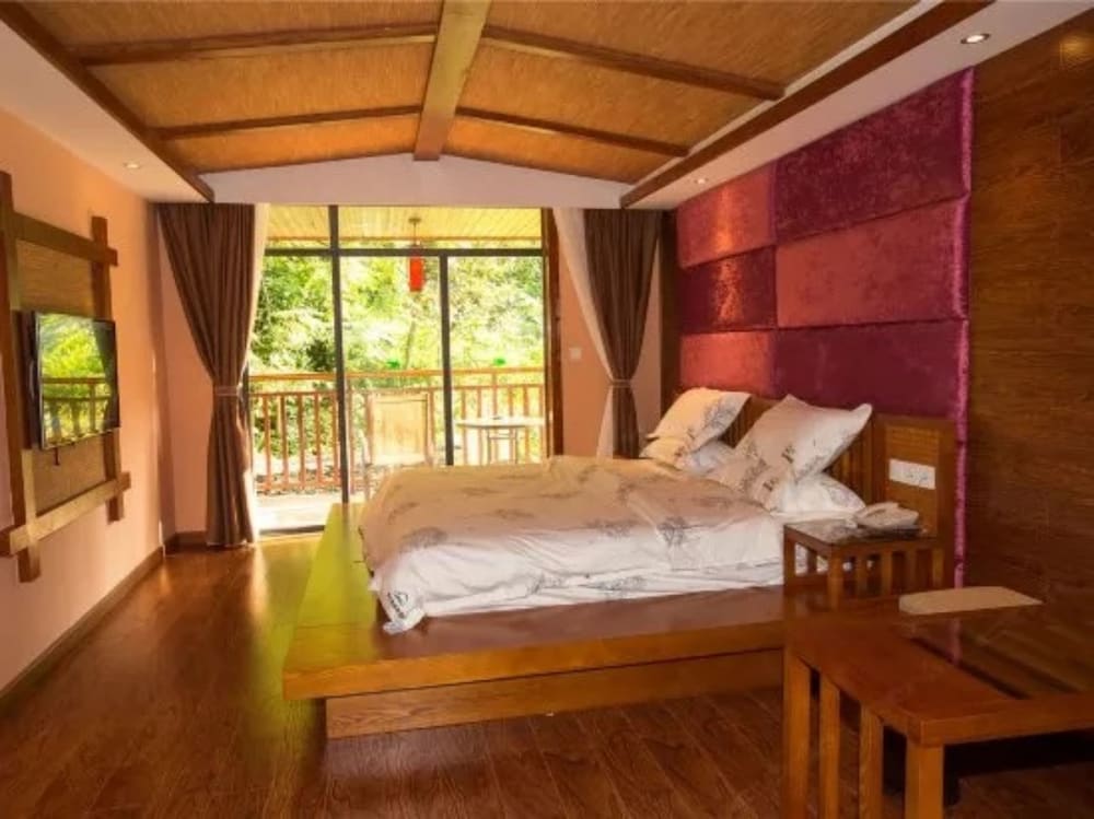 Фото Bluesky Hotel & Resort