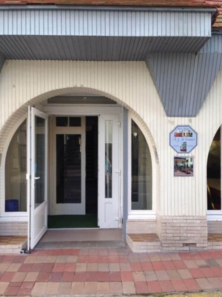 Фото Auberge Riva Bella - Hostel