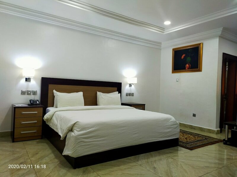 Гостиница Immaculate Platinum Luxury Resorts в Абудже