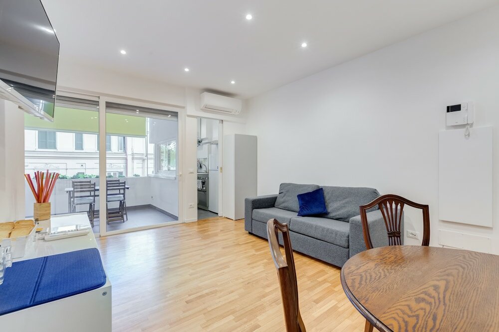 Фото Giulio Cesare Luxury Apartment