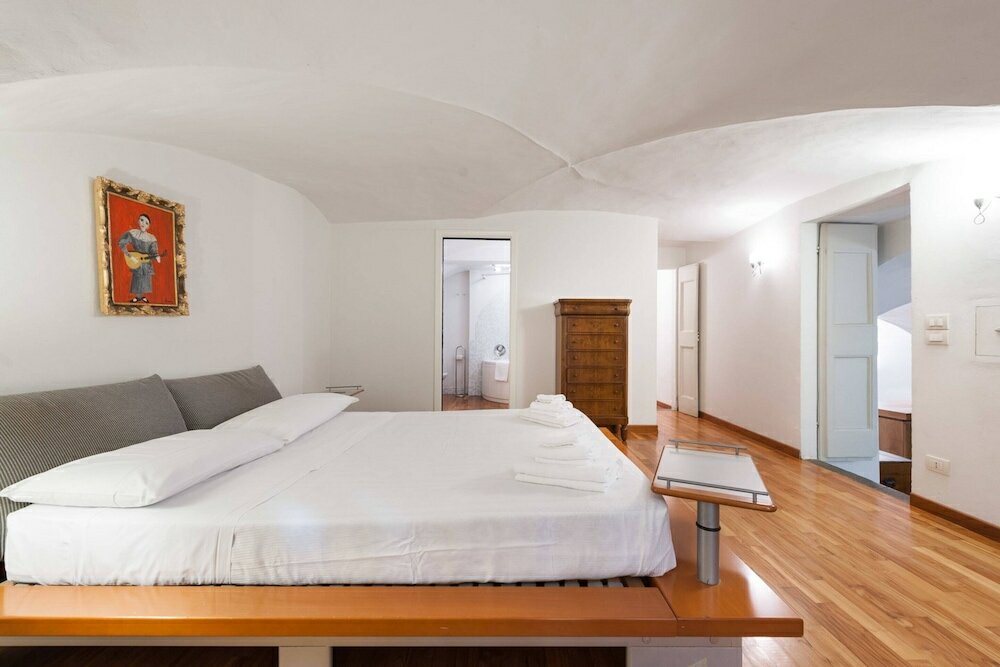 Фото Short-let Florence Pontevecchio Suite