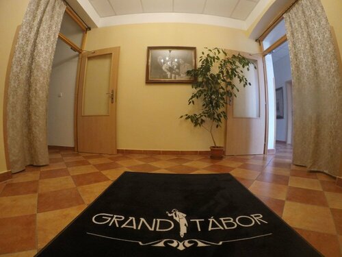 Гостиница Hotel Grand Tabor в Таборе