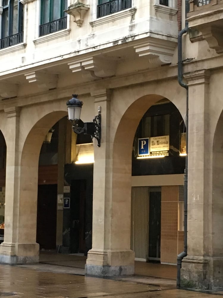 Фото Pensión La Bilbaina - Albergue Logroño