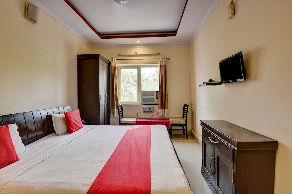 Фото Oyo 4073 Hotel Esskay