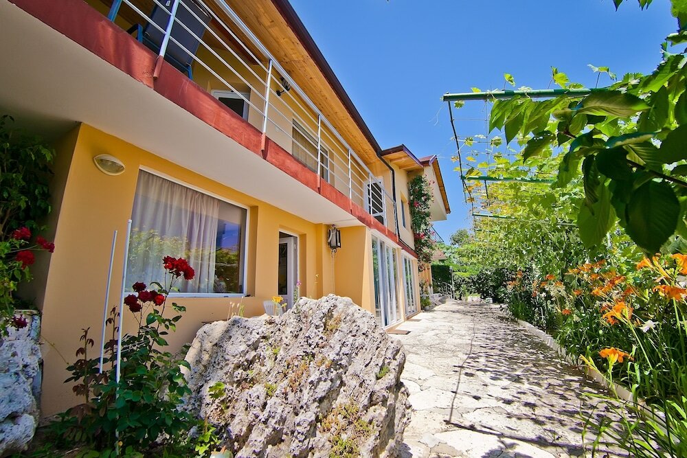 Фото Villa Sequoia