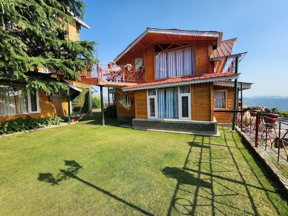 Фото The Chalets Naldehra
