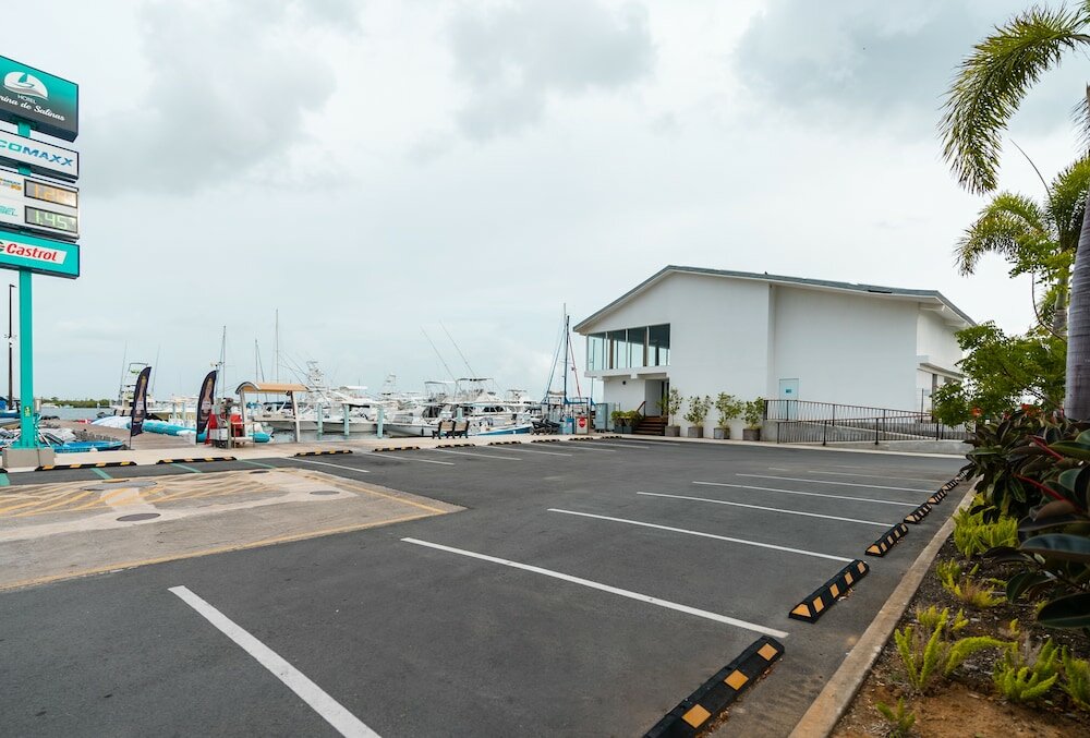 Фото Marina de Salinas