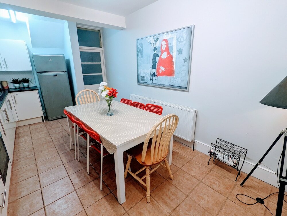 Фото TopHome Finsbury Park