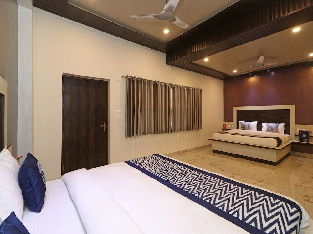 Фото Oyo 10290 Hotel Yashogopal Resortico