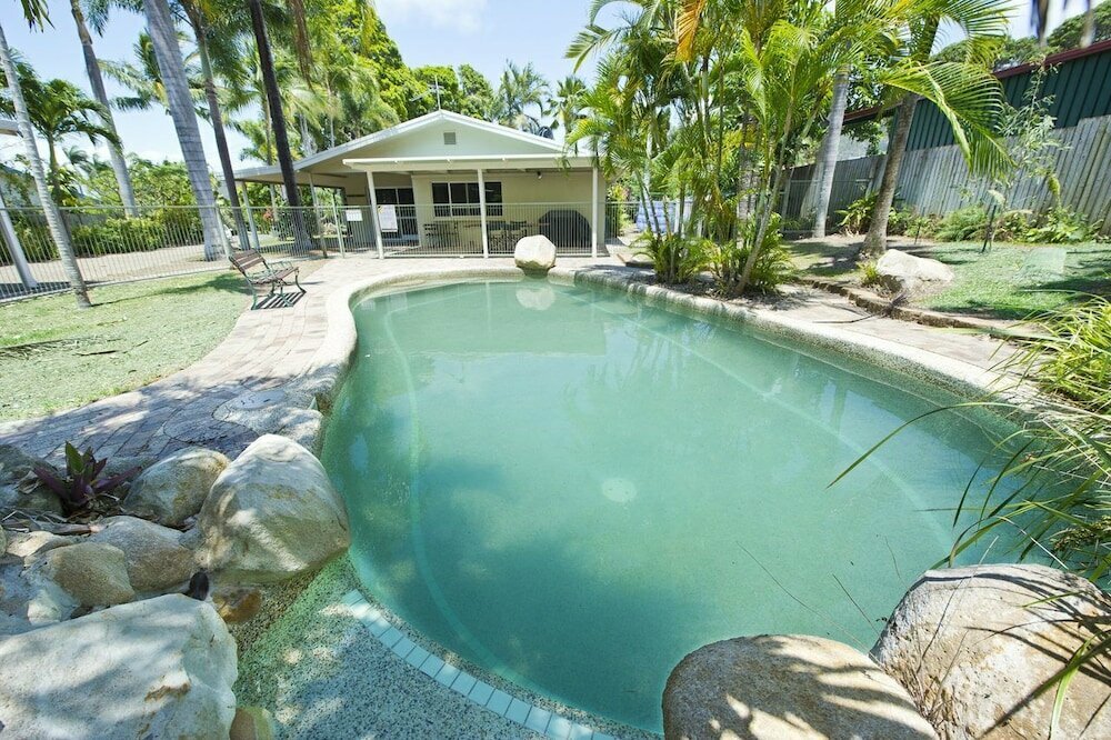 Hotel John's Tropical Island Home, Queensland, photo