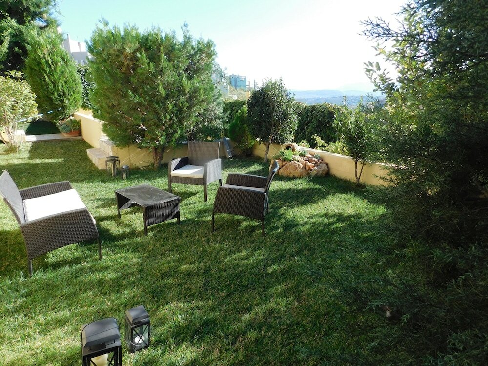 Фото Helen's Villa