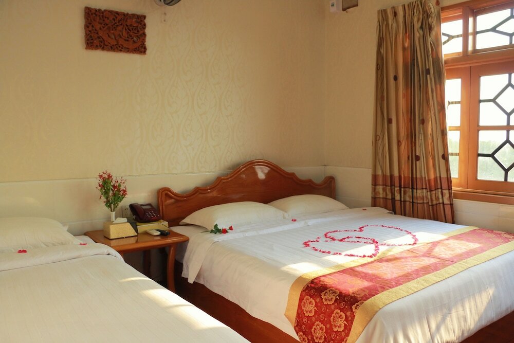 Фото Hotel Shwe Pyi Tan