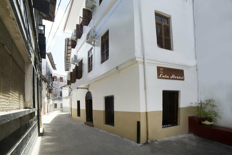 Гостиница Lala Hostel в Занзибаре