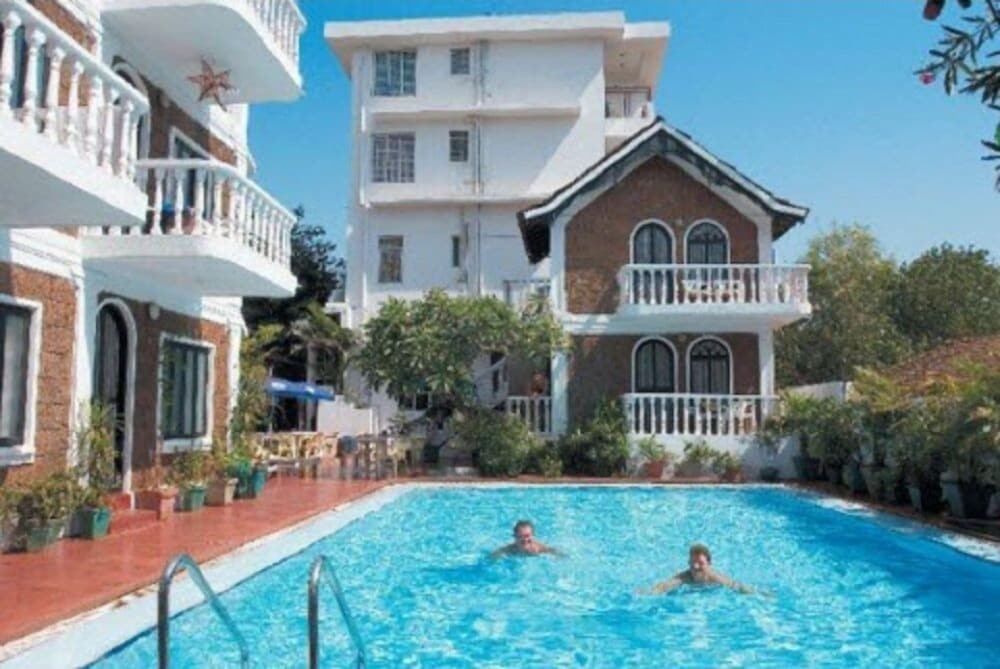 Фото отеля 1