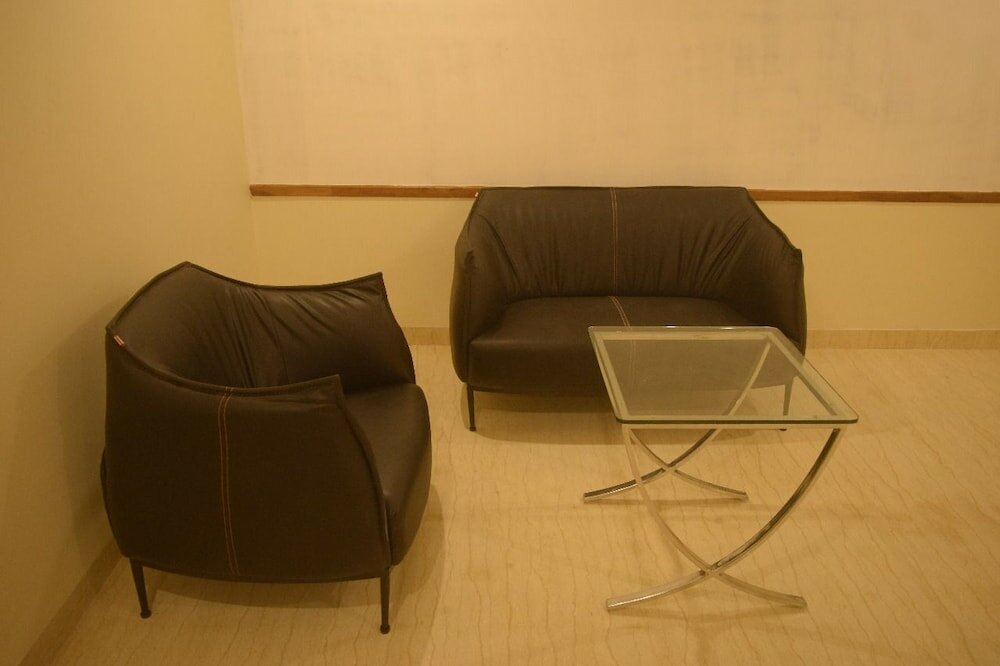 Фото Hotel Avalon Inn