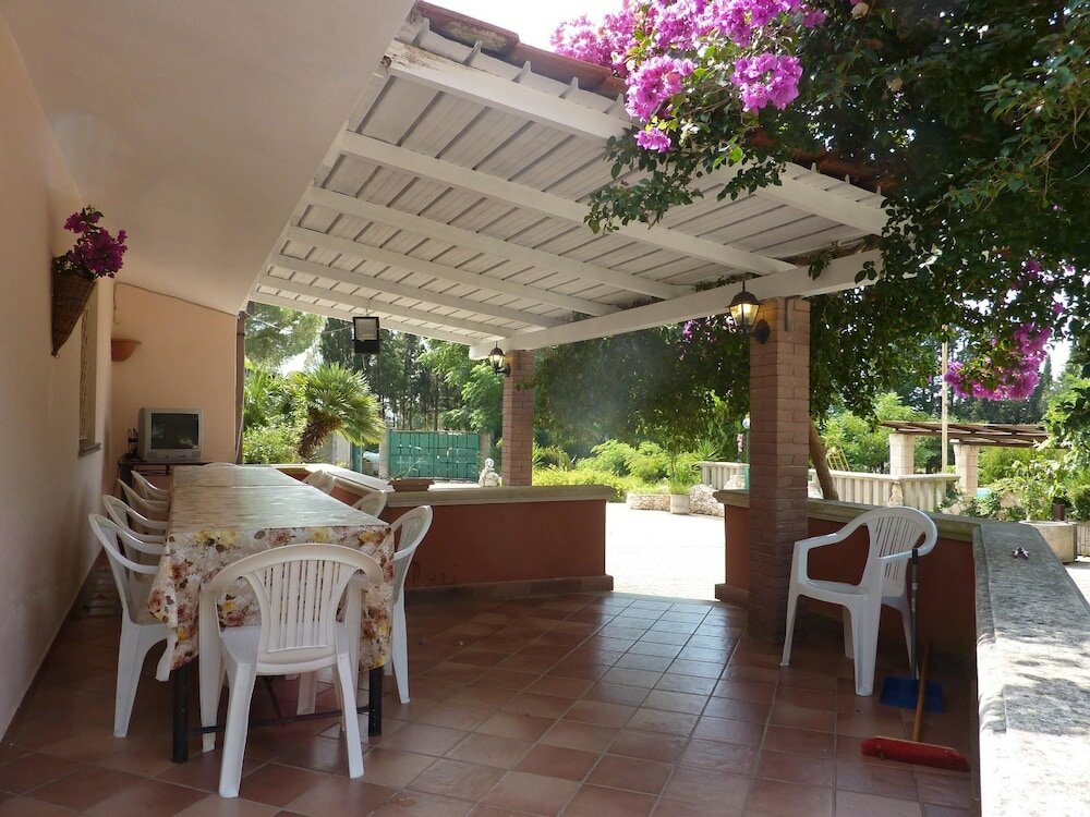 Фото Olimpia Pool Villa