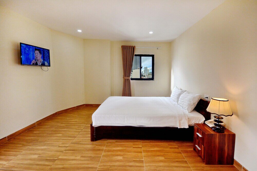 Фото Harvey Hotel & Apartments