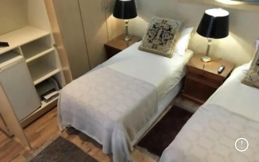 Фото Gordons Guesthouse